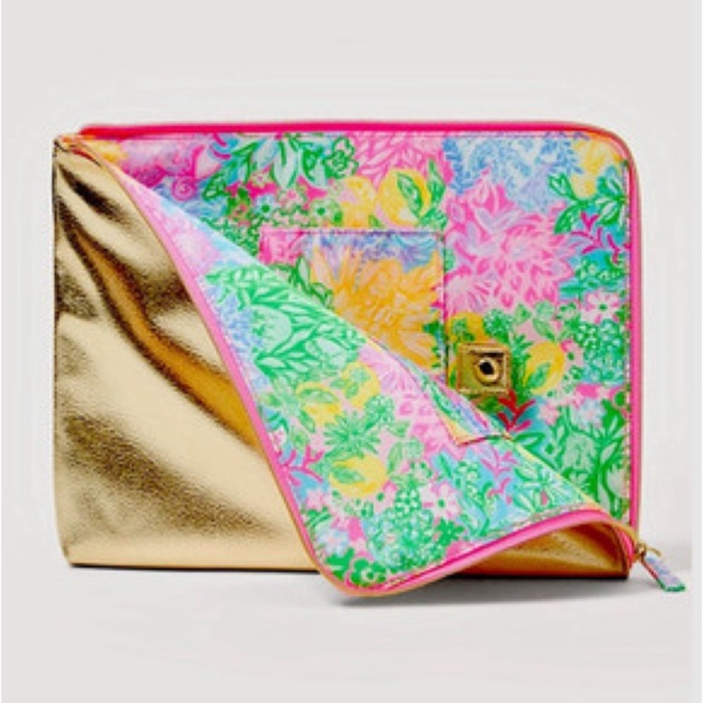 Lilly Pulitzer GWP travel organizer in Bright delight patch